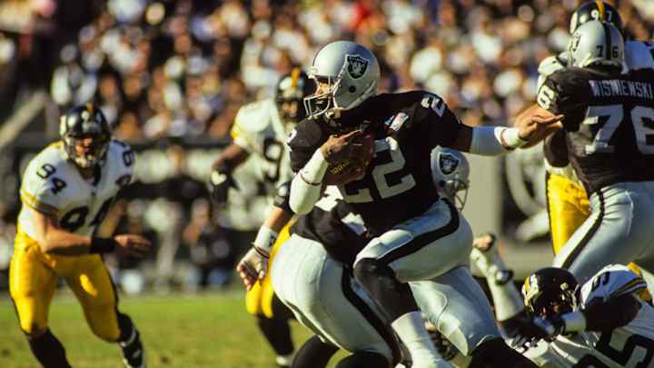 Raiders Williams Made a Big Splash, Gone in a Flash