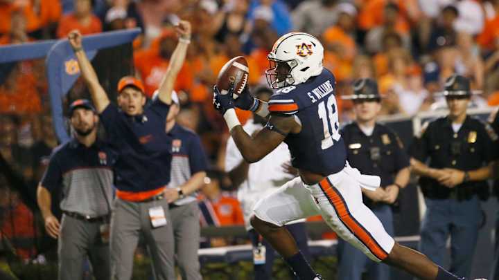 Top ten Auburn football all-time receiving yard leaders