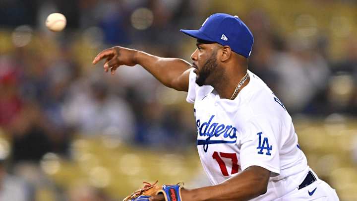 Dodgers: Watch LA Infielder Pitch for LA in Blowout Win