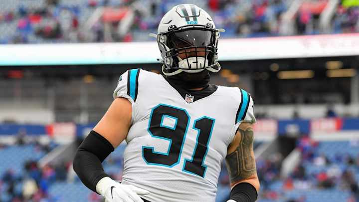 Former Panthers DL Morgan Fox Inks with New Team