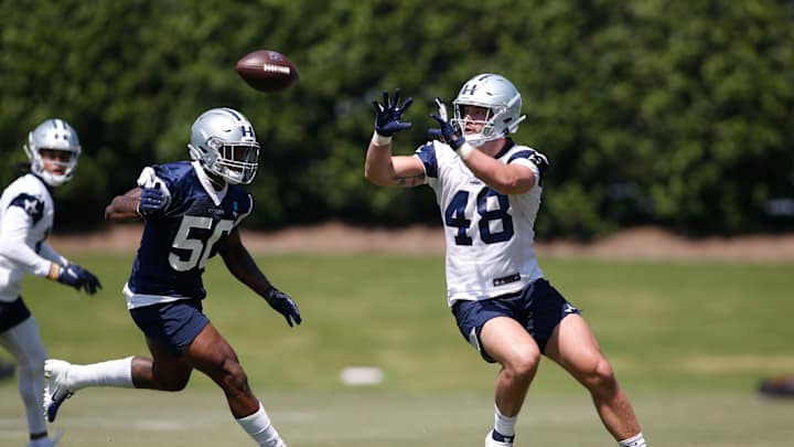 Former Wisconsin tight end Jake Ferguson signs a four-year contract with the Dallas Cowboys