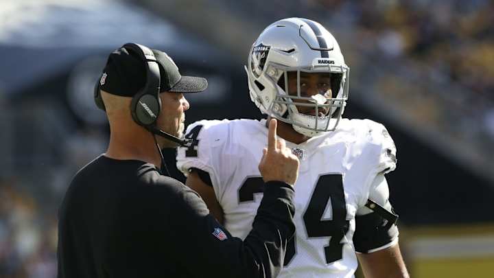 K.J. Wright Says Raiders Are Best Team in the AFC West