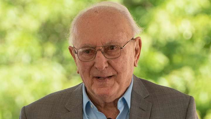 Bob Cousy Reacts to J.J. Redick’s One-Liner About Competition He Faced