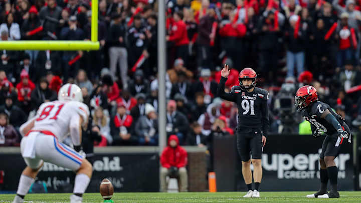 Former Cincinnati Kicker Alex Bales Commits to Oregon Ducks Former Cincinnati Kicker Alex Bales Commits to Oregon Ducks