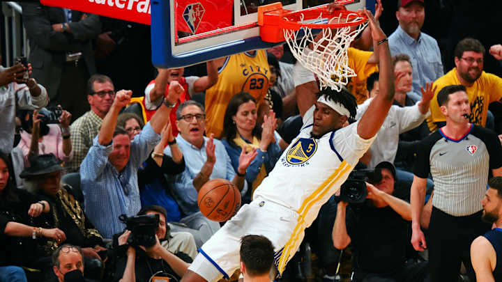 Kevon Looney Helps Warriors Beat Mavericks, Scores Most Points Since UCLA Days Kevon Looney Helps Warriors Beat Mavericks, Scores Most Points Since UCLA Days