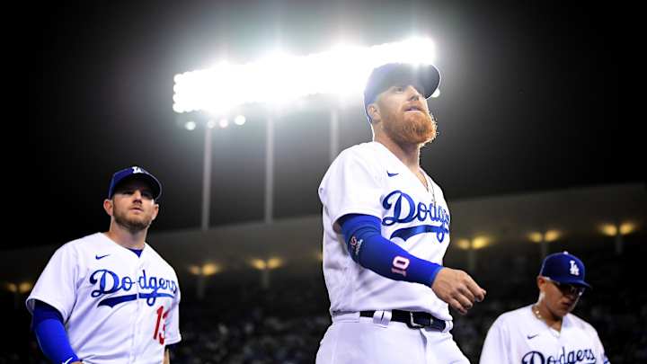 Dodgers: Watch LA Players Attempt to Complete Popular Jennifer Lopez Lyrics