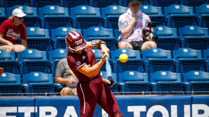 Live Updates: Mississippi State Softball vs. Arizona, Super Regional Game 2 Live Updates: Mississippi State Softball vs. Arizona, Super Regional Game 2