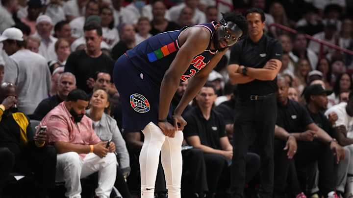 HBO Max Show 'Hacks' Roasts 76ers for Playoff Struggles HBO Max Show 'Hacks' Roasts 76ers for Playoff Struggles