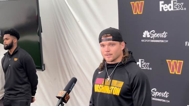 Commanders LB Cole Holcomb Says He Called Defense Last Season