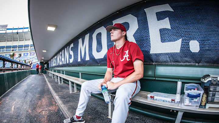 Raindrops Can't Cool Off Alabama in SEC Tournament Opener