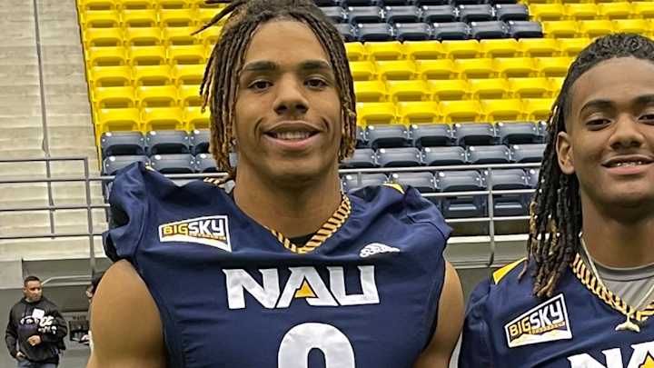 Runner or Receiver? Offered by the UW, This Vegas Prospect Is Probably Neither