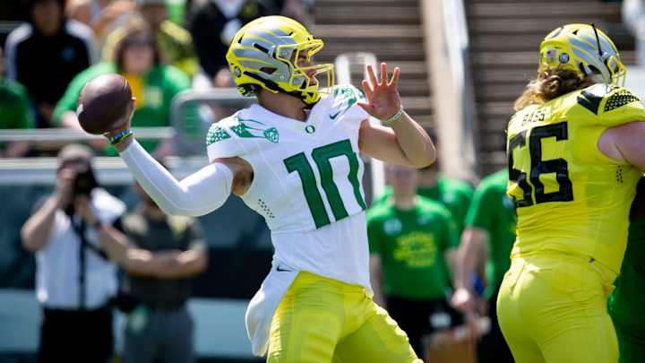 BetOnline Releases Opening Odds for Oregon Football Win Total in 2022