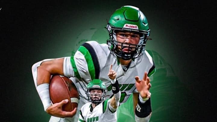 South Dakota Quarterback Narrows Choices to 4, Including UW