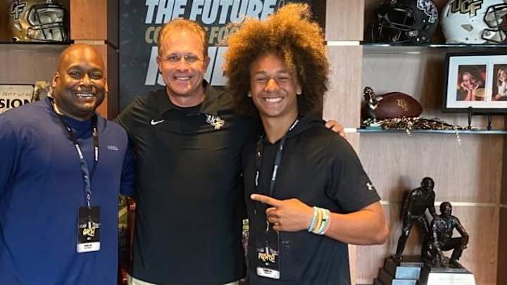 Huskies Offer Atlanta-Area Wide Receiver Known as Honeycomb