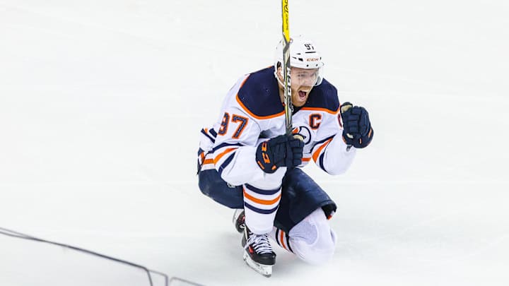 Connor McDavid’s OT Winner Sends Oilers Past Flames Into West Finals