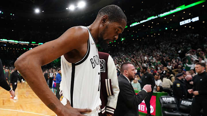 Here's The Viral Photo Kevin Durant Tweeted On Thursday