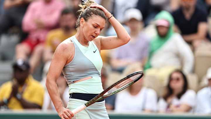 Simona Halep Details ‘Panic‘ During Second-Round Loss in French Open Simona Halep Details ‘Panic‘ During Second-Round Loss in French Open