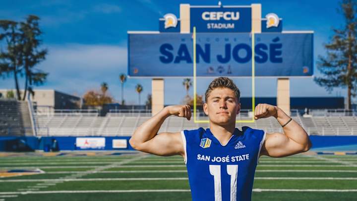 Huskies Add Second Walk-On Quarterback in a Week