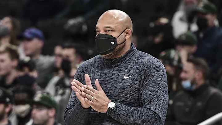 Report: Lakers Hire Darvin Ham as Head Coach Report: Lakers Hire Darvin Ham as Head Coach