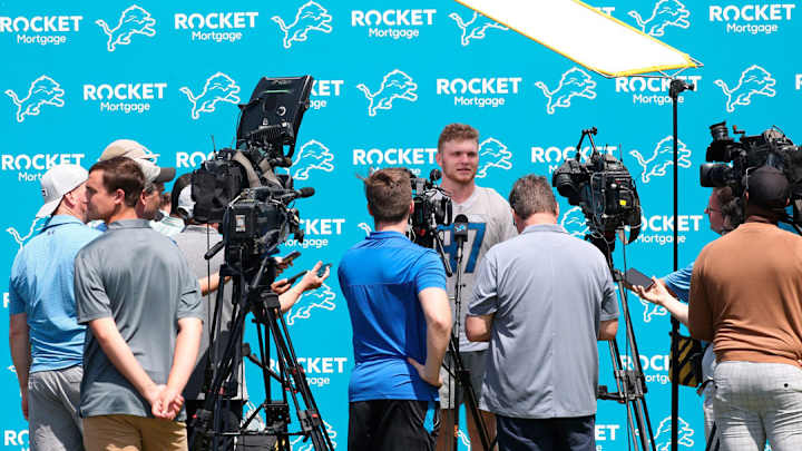 Dan Campbell Explains Benefits of Changing Defensive Front