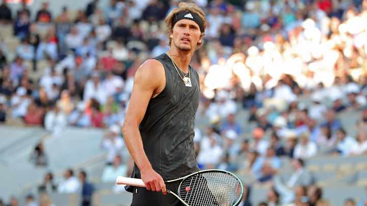 Alexander Zverev Beats Carlos Alcaraz to Reach French Open Semifinal