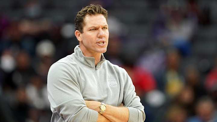 Cavaliers Hire Luke Walton as Assistant Coach, per Report