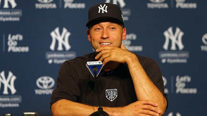 Analyzing Derek Jeter’s First Day on Social Media
