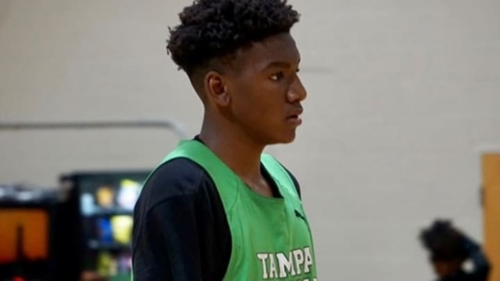 '24 Wing Karter Knox Receives Louisville Offer