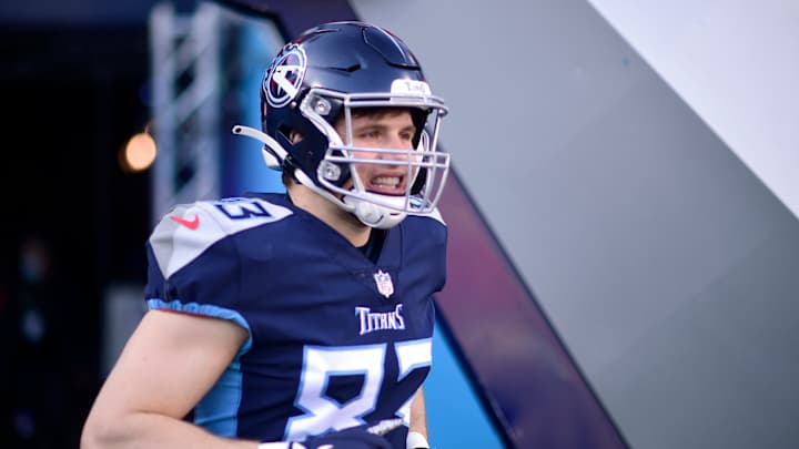 Tennessee Titans cut former Florida State tight end Tennessee Titans cut former Florida State tight end