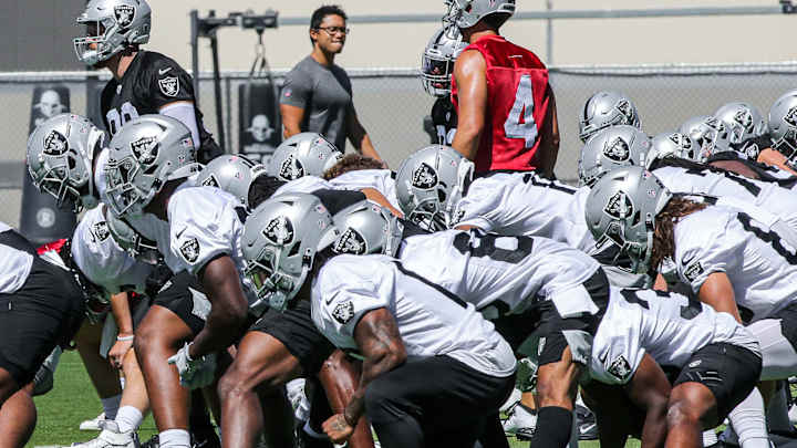 Carr Predicted to Lead NFL in Passing Yards