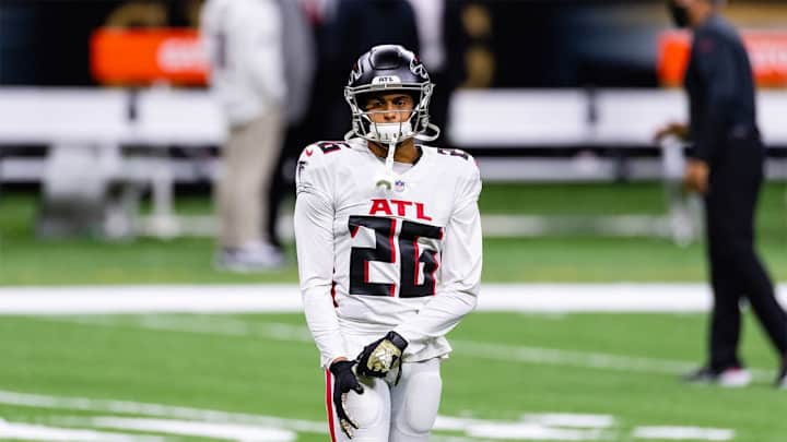 Inside Why Falcons Re-Signed CB Isaiah Oliver