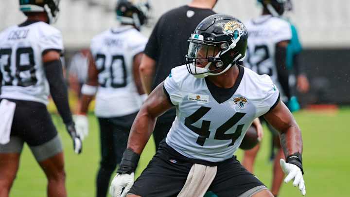Jaguars Taking Different Approach With Travon Walker, Devin Lloyd Than With 2021 Rookies Jaguars Taking Different Approach With Travon Walker, Devin Lloyd Than With 2021 Rookies