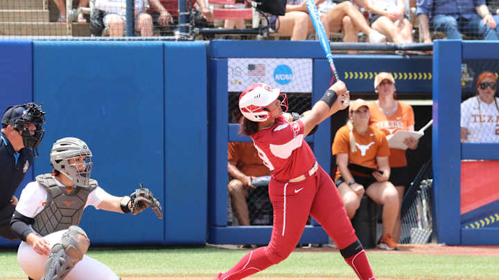 WCWS Photo Gallery: Oklahoma 7, Texas 2