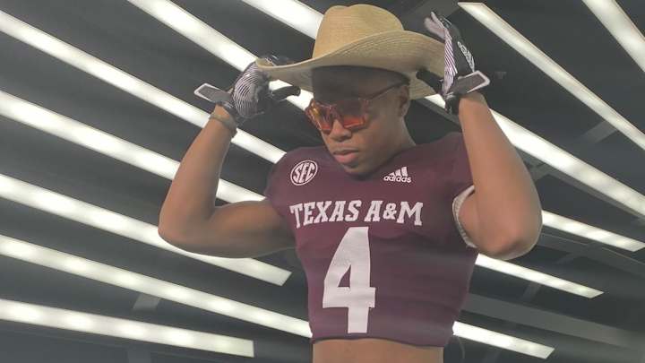 Texas Recruit Clocks 4.28 40 and Draws Immediate UW Offer