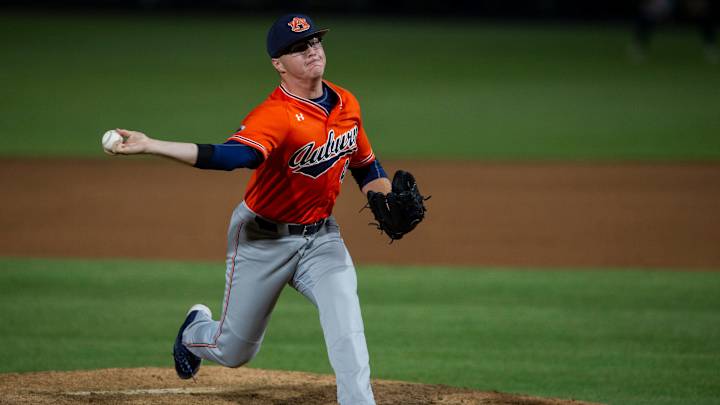 Auburn relievers John Armstrong, Chase Isbell named to "Stopper of the Year" watch list