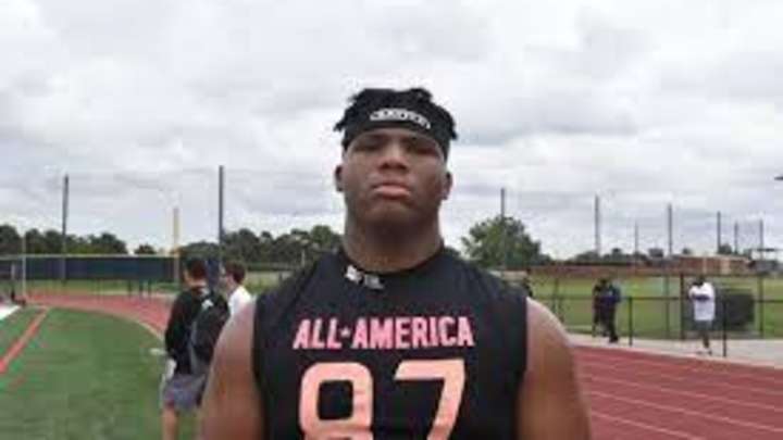 2022 Defensive Tackle Walter Nolen Trims List to Eight, LSU Football Makes the Cut