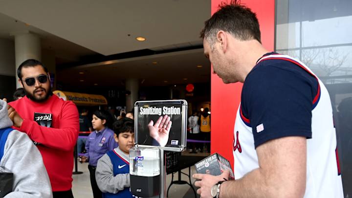 Sources: Lakers and Clippers Will Have Limited Fans Starting April 15 - With Details