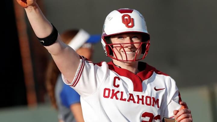 Oklahoma softball extends winning streak to 34 with win over Kansas