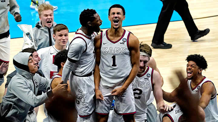 Twitter Reacts to Jalen Suggs's Buzzer Beater in Overtime vs. UCLA