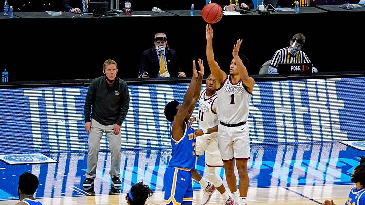 Listen to Epic Radio Calls of Jalen Suggs's Overtime Buzzer Beater