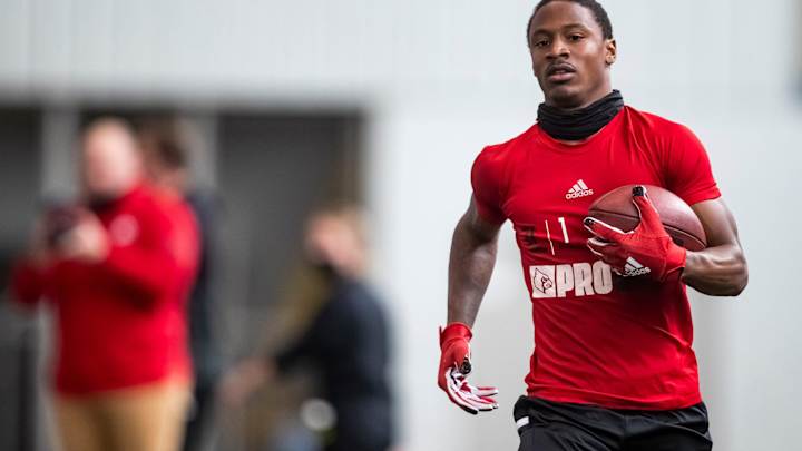 Tutu Atwell Not Concerned With Size Issues Ahead of NFL Draft Tutu Atwell Not Concerned With Size Issues Ahead of NFL Draft