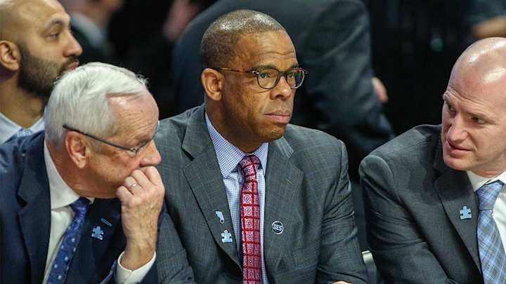 North Carolina Hires Hubert Davis as Roy Williams's Head Coach Replacement