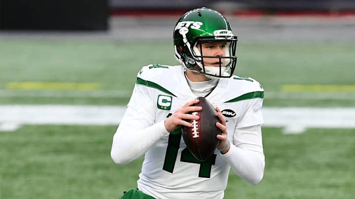 Jets Trade Sam Darnold to Panthers for Three Draft Picks