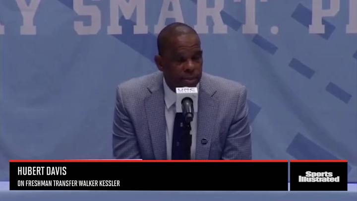 Hubert Davis Wants to Keep Walker Kessler at UNC Hubert Davis Wants to Keep Walker Kessler at UNC