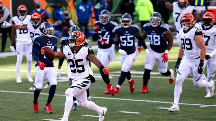 Why Giovani Bernard Would Be a Smart Pre-Draft Addition for the Jaguars