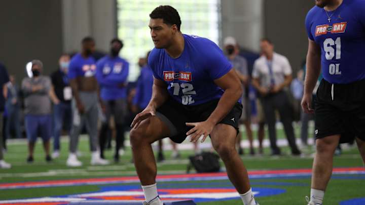 How Does Former Gators OT Stone Forsythe Square Up On the Seahawks Front? How Does Former Gators OT Stone Forsythe Square Up On the Seahawks Front?