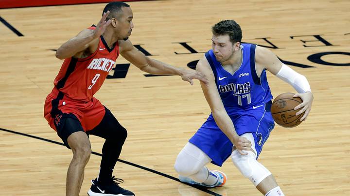 'Horrible': Mavs Suffer Streak-Snapping 102-93 Loss To Lowly Rockets