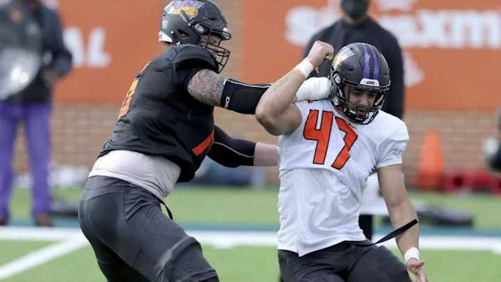 How Minneapolis's Elerson Smith Went From Two-Star Recruit to 2021 NFL Draft Prospect