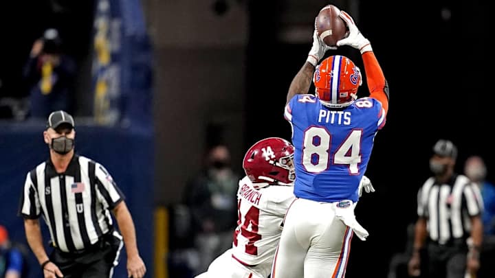 Should Lions Trade Up for Kyle Pitts?