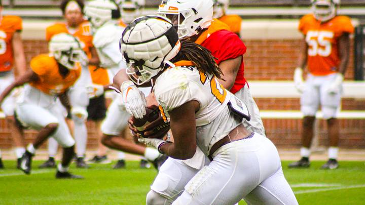 Josh Heupel Discusses Offensive Standouts At Skill Position for the Vols This Spring Josh Heupel Discusses Offensive Standouts At Skill Position for the Vols This Spring